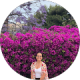 Luego de hacerme varias sesiones de Reiki de forma regular con Clotilde, sentí muchas ganas de entender mejor qué era eso que ella hacía y que me hacía sentir tan bien.

Tomar cursos puede resultar pesado, pero conociendo a Clotilde y su forma tan clara de explicar y desglosar las cosas en cada terapia, decidí tomar el curso… y fue una excelente decisión.Si bien es mucha información nueva, la manera en que ella organiza el contenido y “desgrana” cada concepto hace que sea muy fácil de entender e integrar.

El curso es bastante práctico: se realiza en dos días y, sobre todo, el segundo día pasa más rápido porque está enfocado en la práctica. La experiencia de la iniciación y activación de los códigos de Reiki fue hermosa y se sintió una energía realmente maravillosa.

Hoy estoy muy contenta de poder practicar Reiki en mí misma. Es una herramienta de gran ayuda para mantener el equilibrio y, además, me da la oportunidad de ayudar a otros.